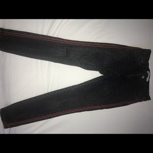 ZARA stripped jeans. Size USA 04